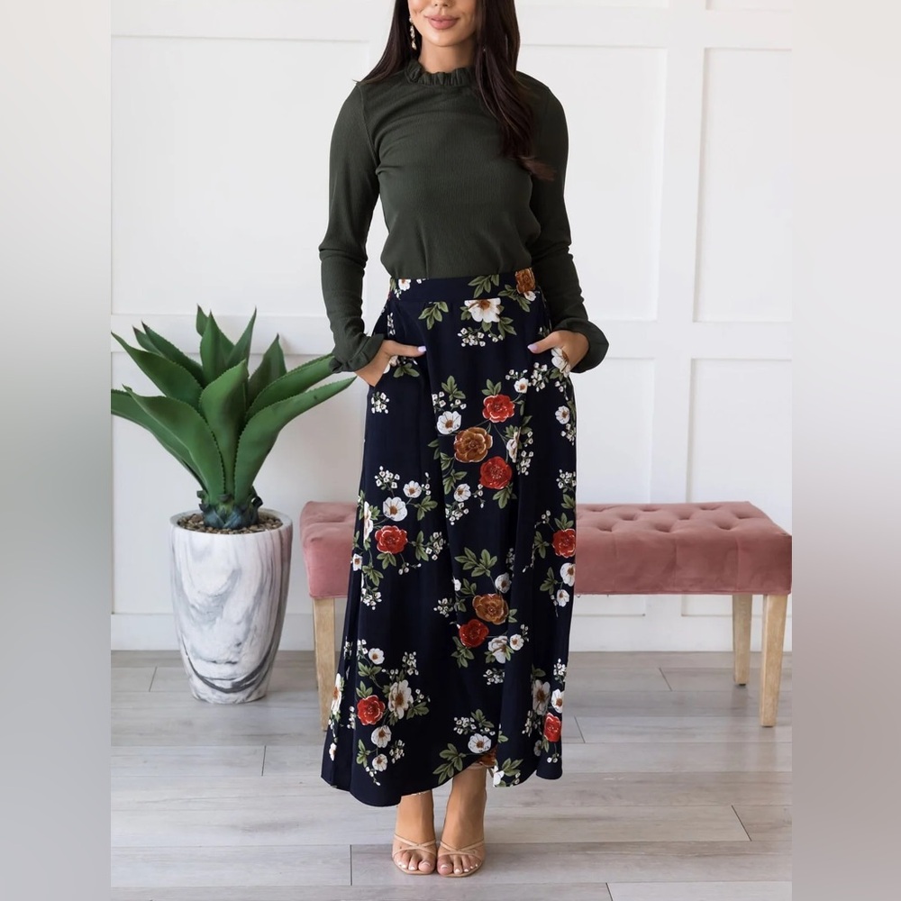 Floral Navy Blue Slip Skirt XS NWT